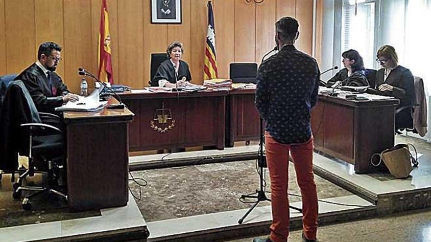 El acusado, durante el juicio celebrado en Palma.