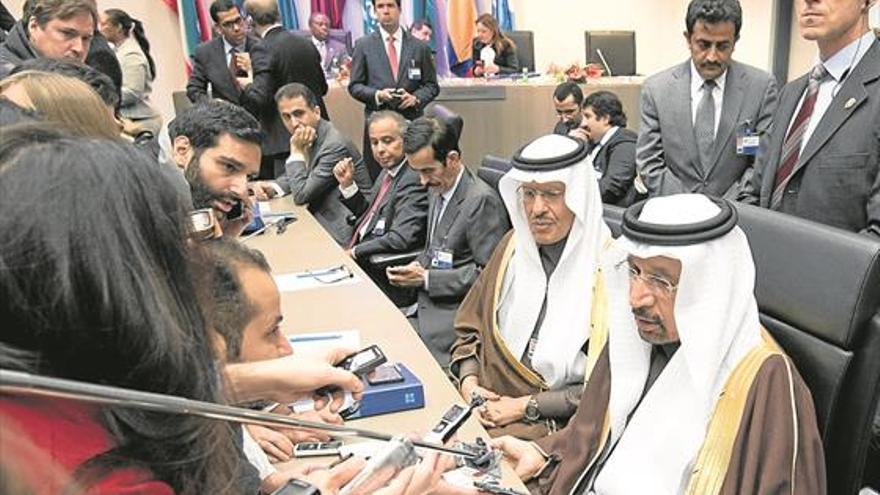 La OPEP reducirá la producción de petróleo para subir los precios