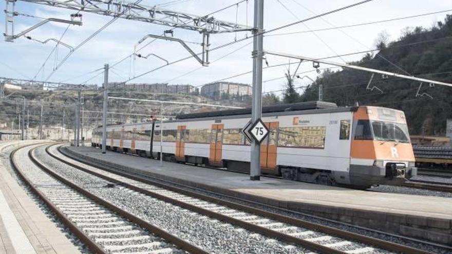 Els transeünts solen utilitzar el tren per desplaçar-se a Lleida o Barcelona