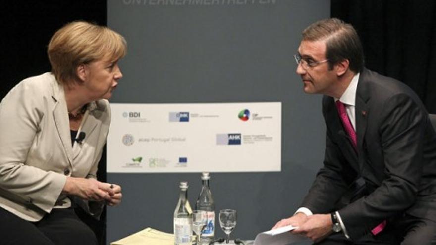 Merkel asegura que "ni Alemania ni ningún otro país" dirigen el rescate portugués