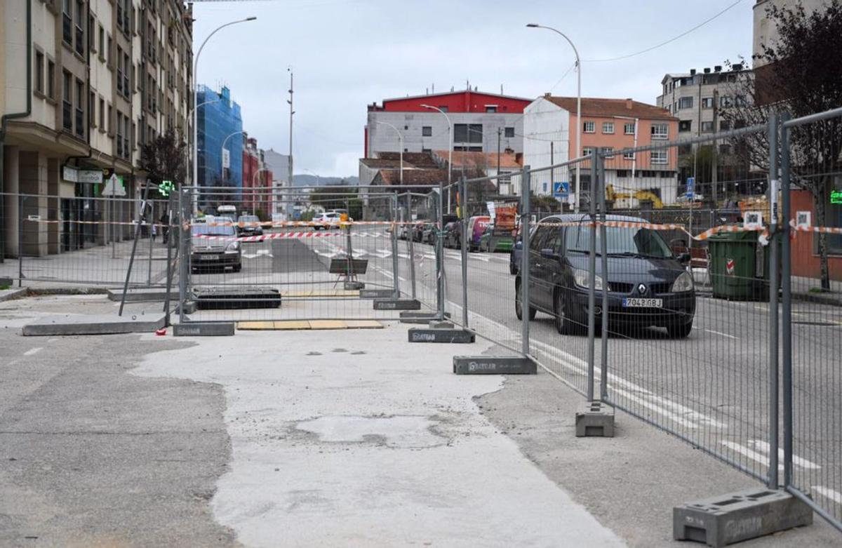 Vallas en Virxinia Pereira. | Rafa Vázquez