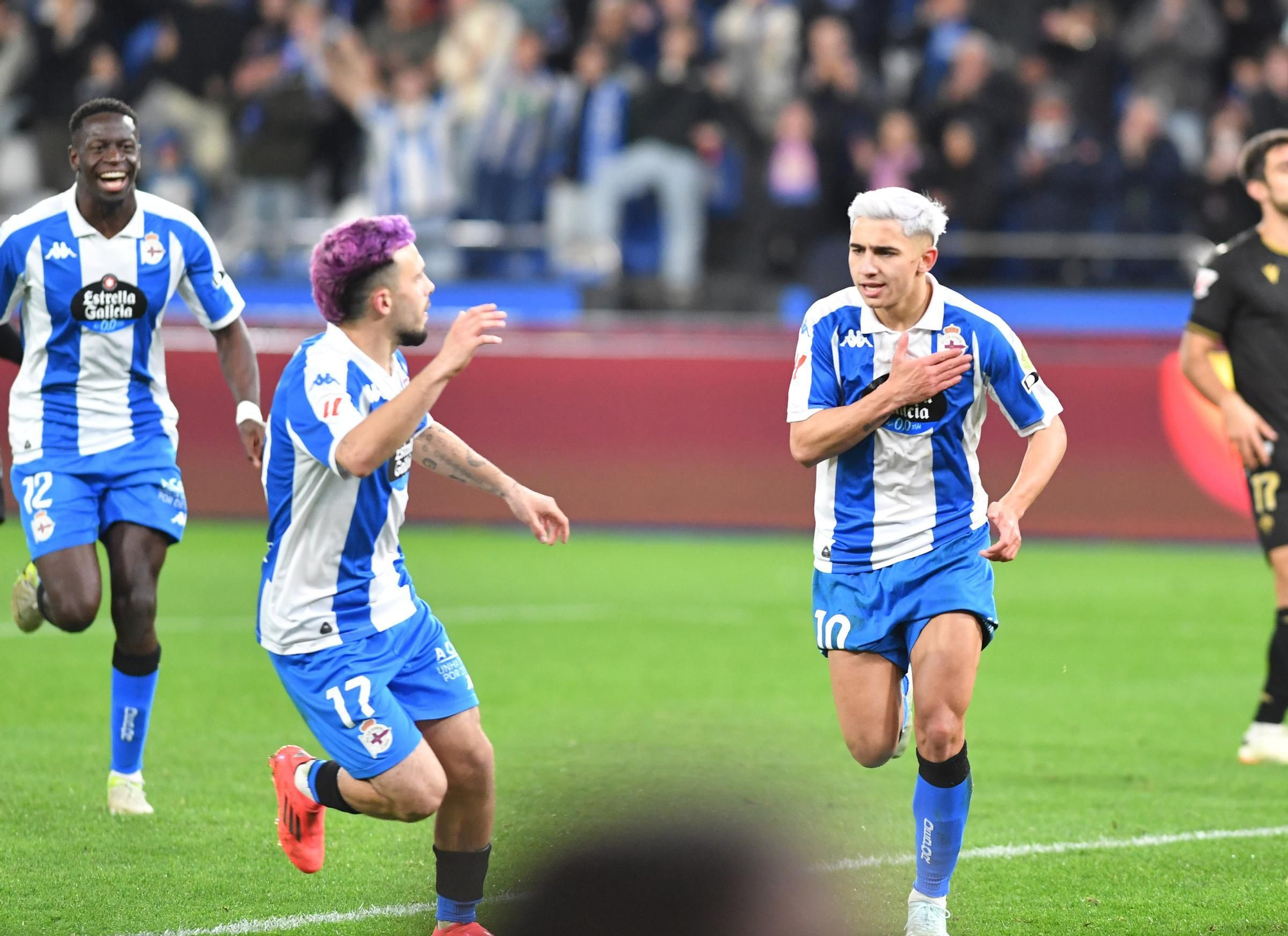 El Dépor golea al Castellón en Riazor (5-1)