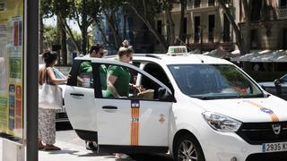 Pinchazo de las licencias temporales de taxi ofrecidas por Cort: solo hay aspirantes para una de cada cuatro