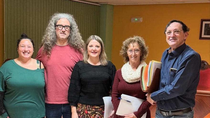 Llaurí aprueba el presupuesto más alto de su historia lastrado aún por la deuda heredada