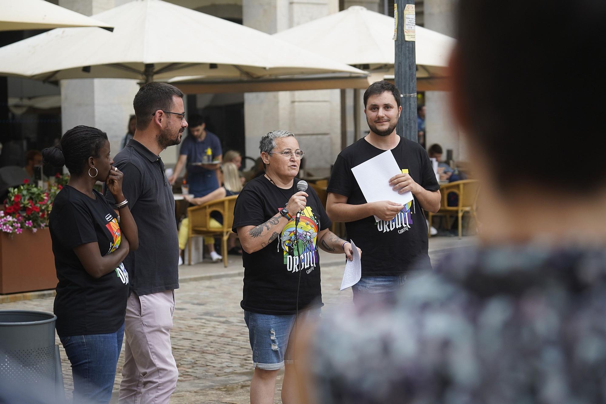 Les imatges de la restitució de la placa de Girona dels 50 anys de la revolta Stonewall