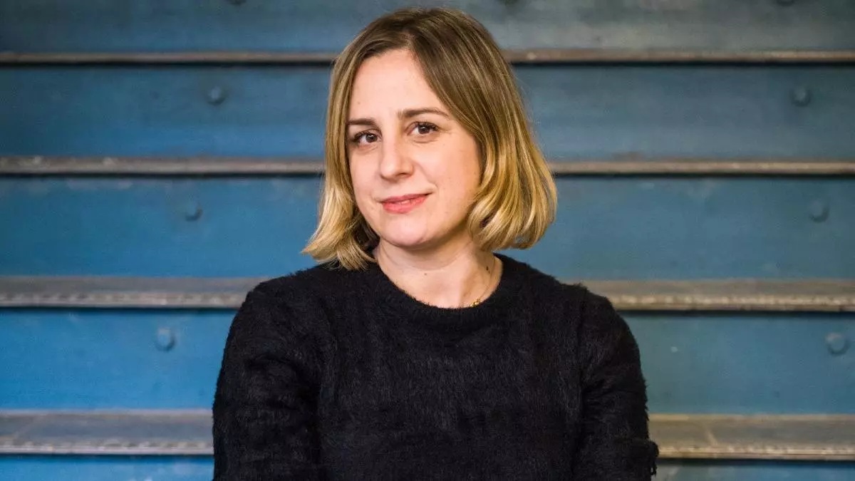 Marina Otero Verzier, investigadora: "Cada interacción con ChatGPT equivale a verter medio litro de agua"