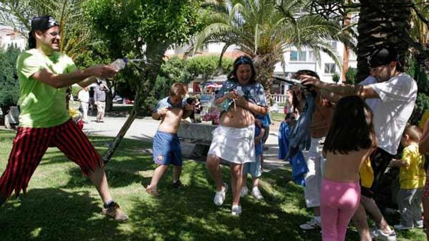 Una actividad lúdica de las escuelas deportivas de Cangas.