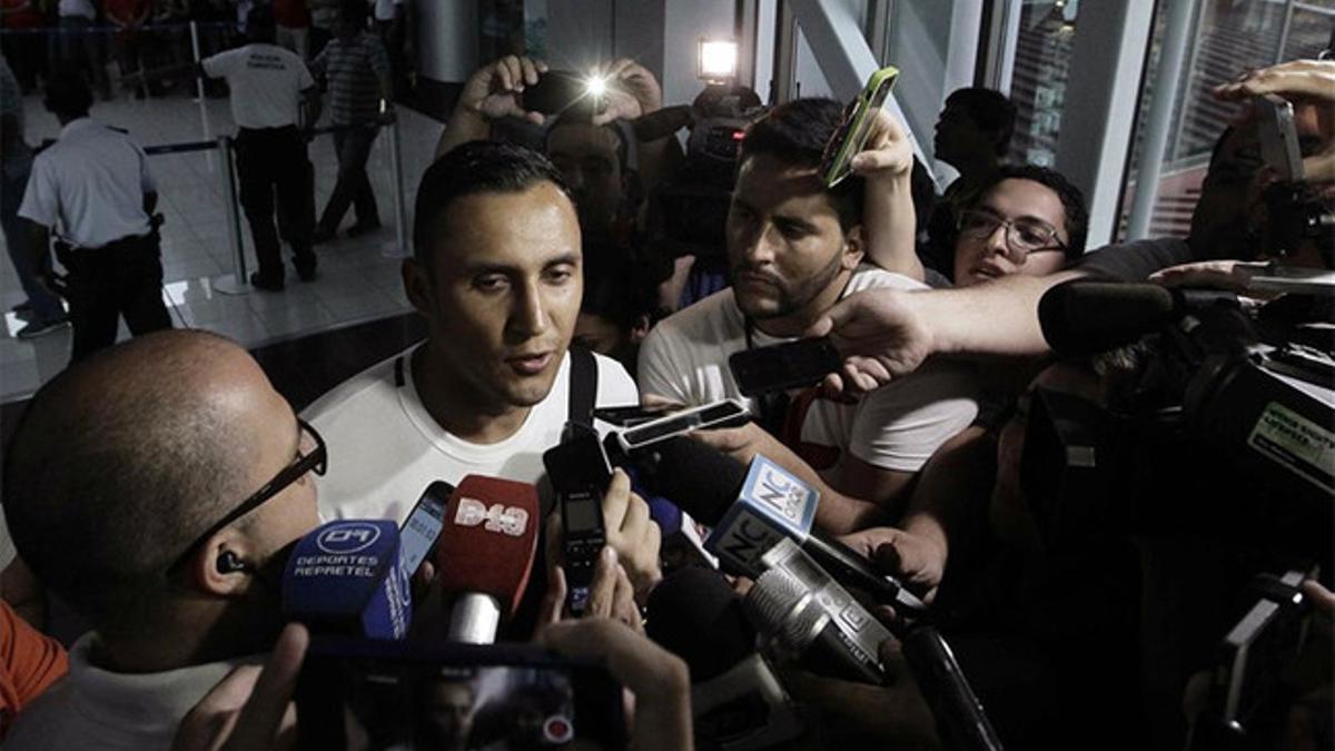 Keylor Navas, antes de volar hacia Madrid