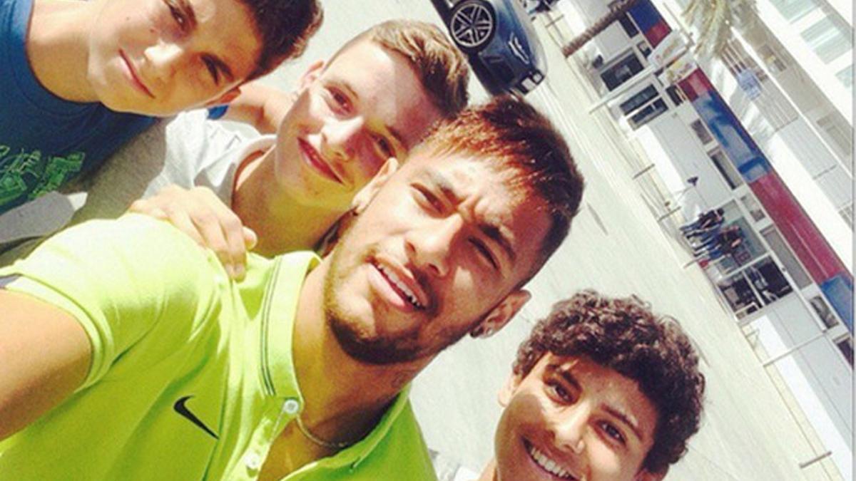 Lederman, Sergio Gómez y Lucas de Vega se fotografiaron con Neymar