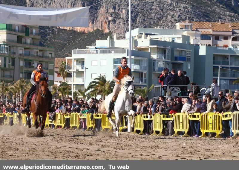 La playa de la Concha de Orpesa es un hipódromo por un día