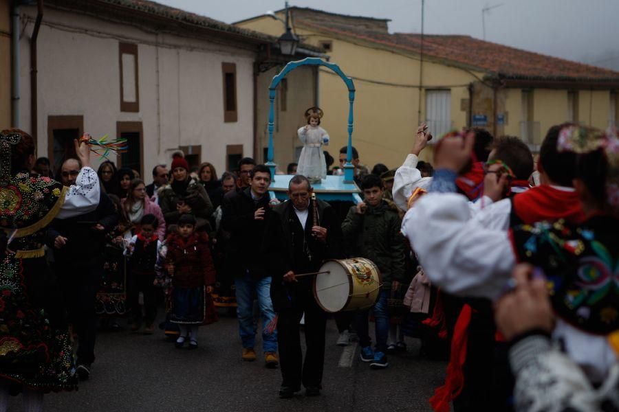 Baile del Niño en Venialbo