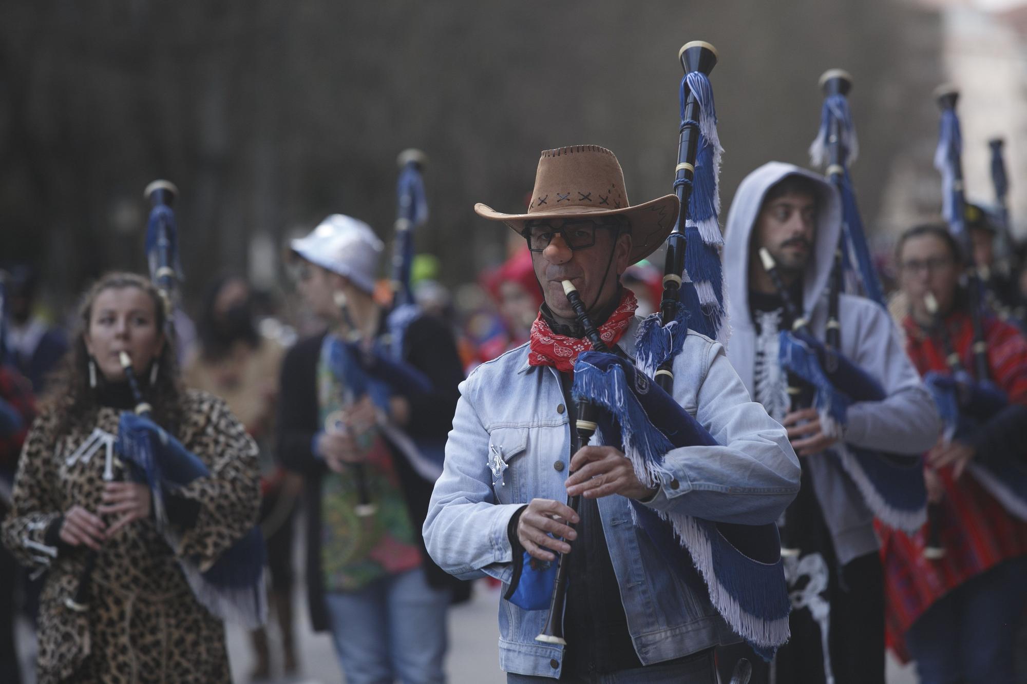 Galería de fotos: Así fue el gran desfile del carnaval en Oviedo