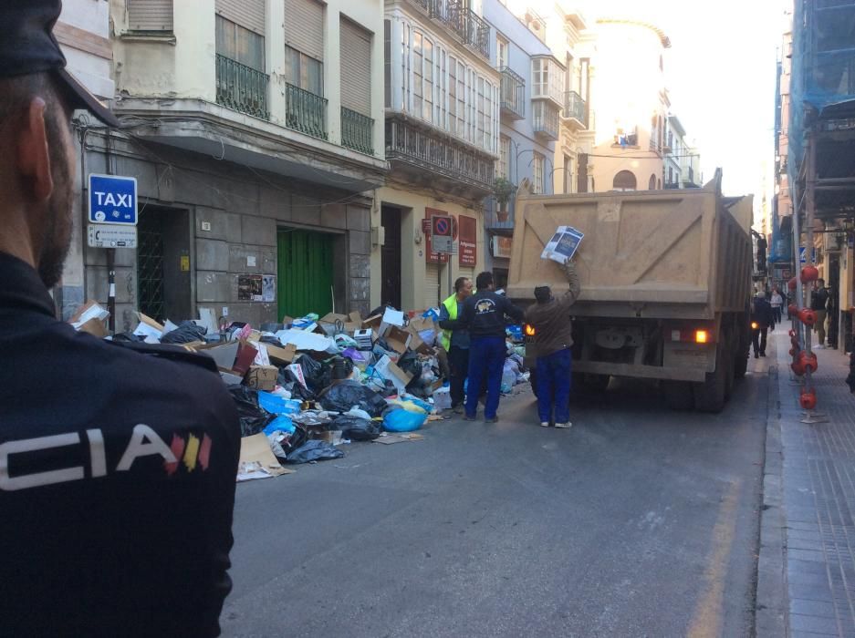 Empieza la recogida de basura de una empresa externa