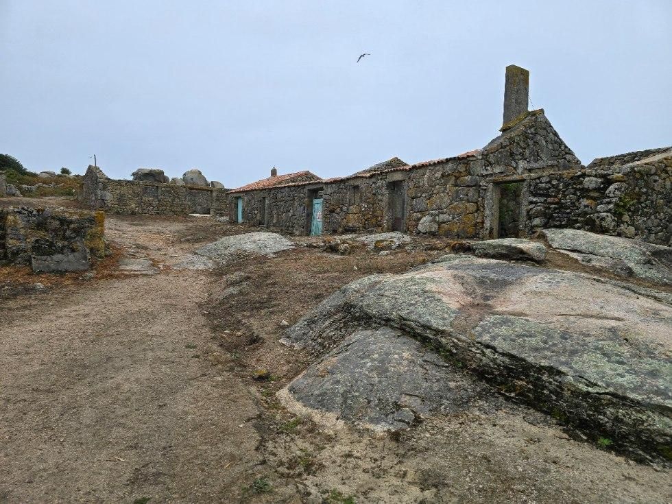 La isla de Sálvora, una de las joyas del Parque Nacional de las Islas Atlánticas de Galicia.