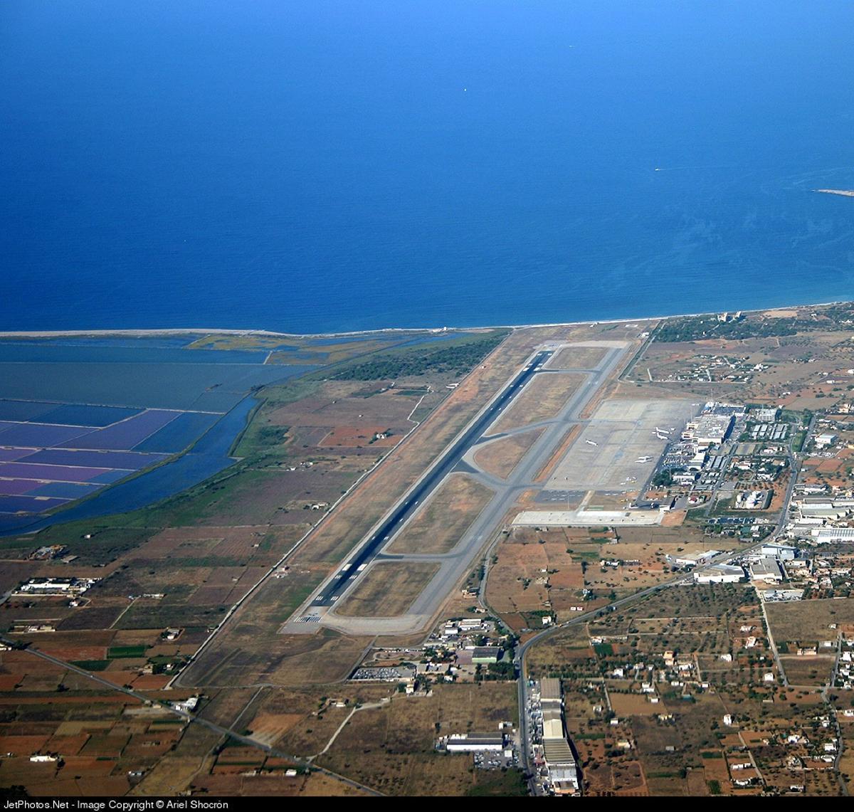 La ampliación prevista está a escasos metros del Parque Natural de ses Salines