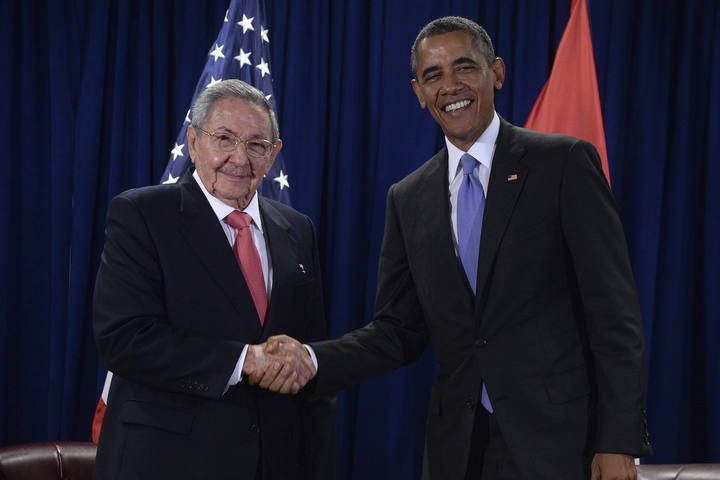 Raúl Castro y Obama se han reunido este martes en la ONU, dando así un nuevo paso en el acercamiento entre ambos países