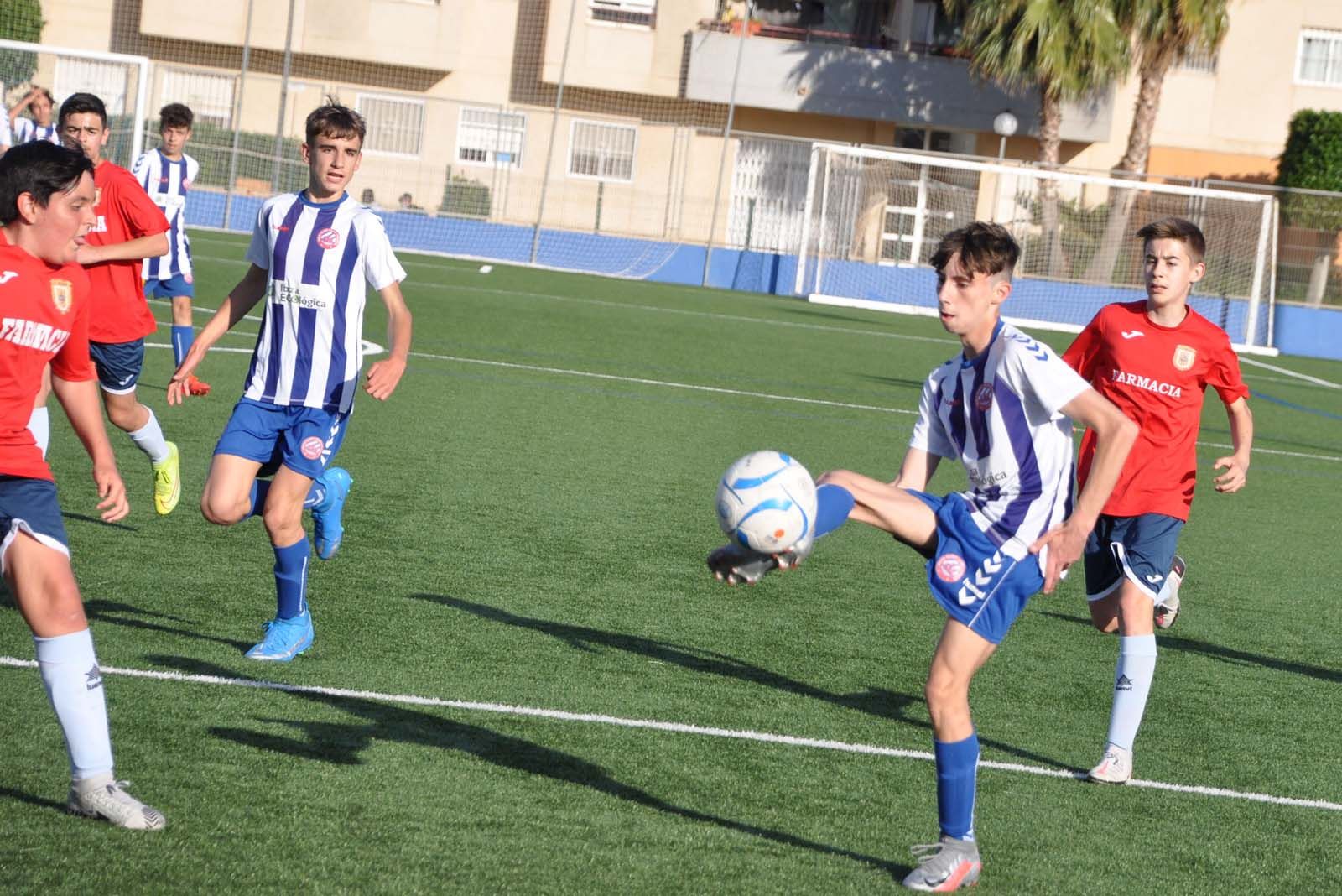 El fútbol base vuelve a sonreír