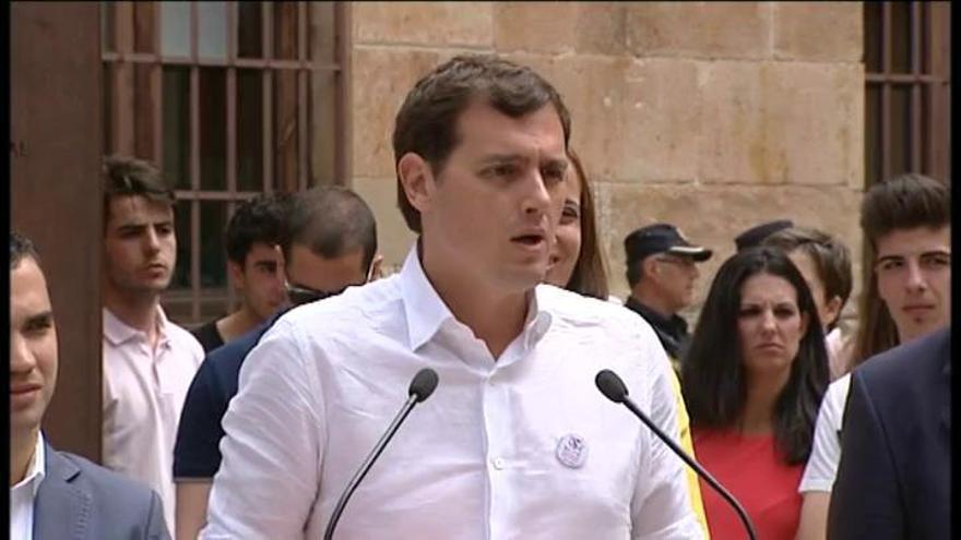 Rivera: &quot;El señor Rajoy no representa la regeneración política en España&quot;