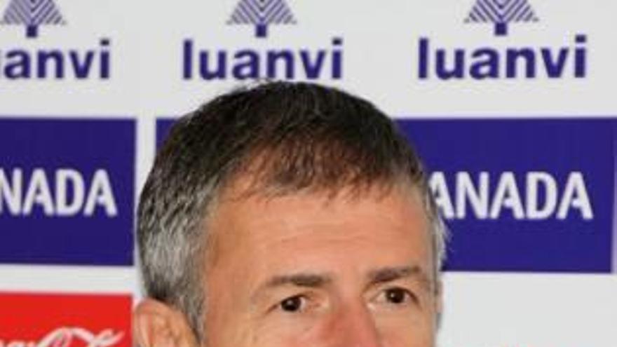 El técnico granadino Lucas Alcaraz.