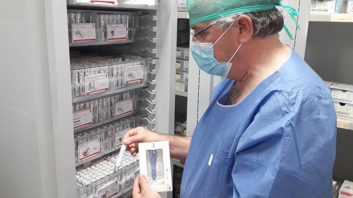 El nuevo armario inteligente para material quirúrgico evitará traslados innecesarios.
