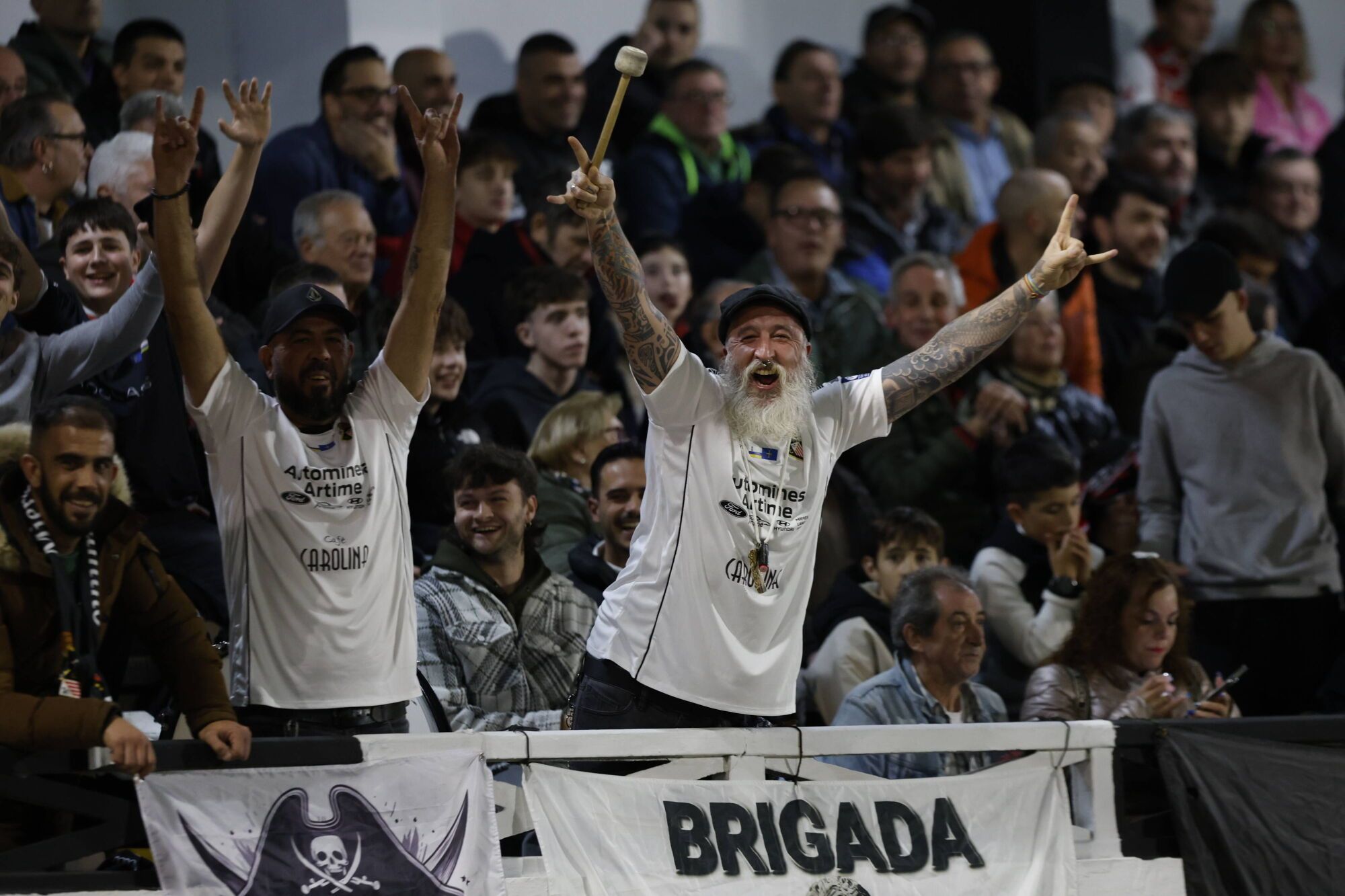 EN IMÁGENES: Gran ambiente en Mieres para el Caudal-Sporting de Copa del Rey