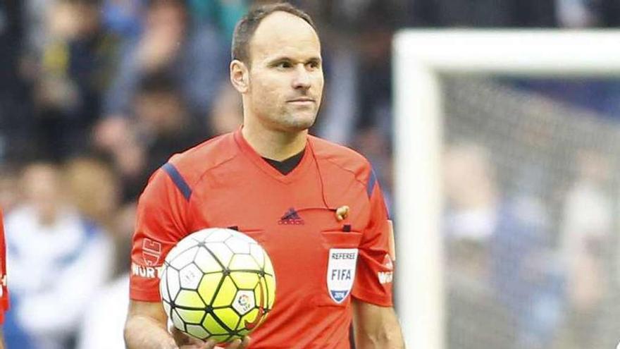 Mateu Lahoz, el sábado pasado en Riazor.