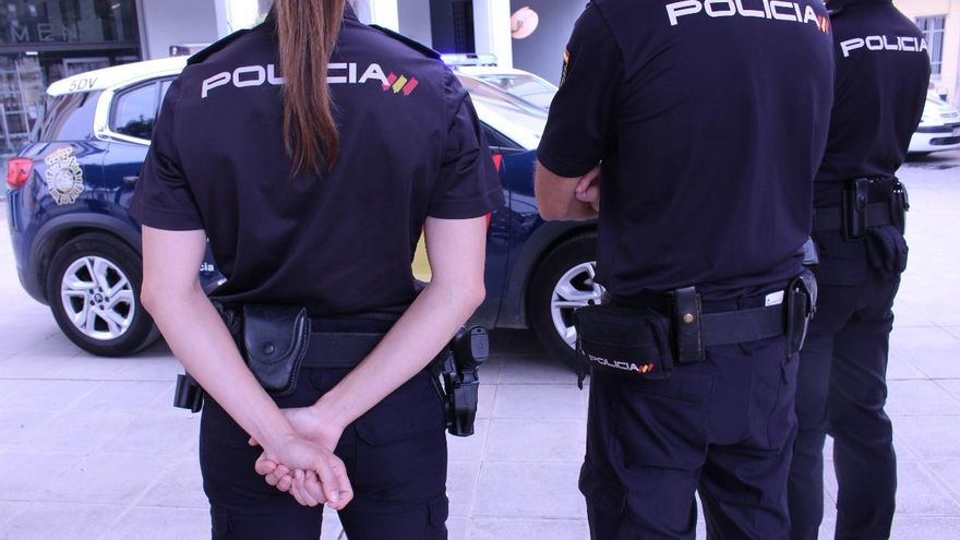 Arrested when robbing a house in Tenerife and being caught with the owner’s clothes