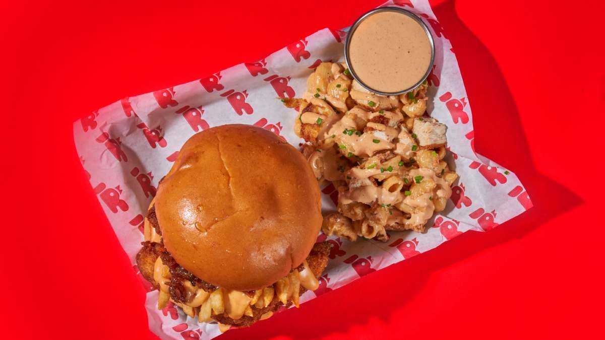 Roost Chicken tiene el pollo frito que nos gusta a las chicas de verdad, claro que sí