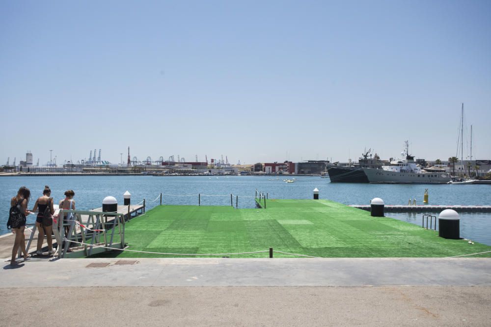 Nueva zona de baño en la Marina de València