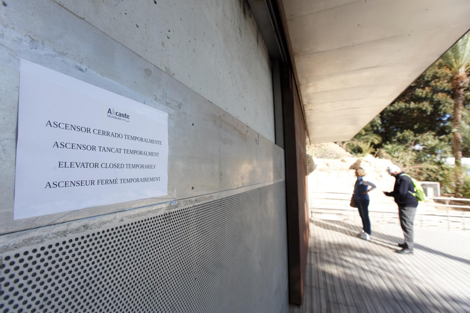 El ascensor del castillo de Santa Bárbara, otra vez fuera de servicio