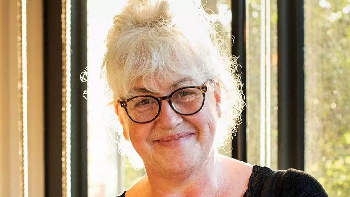 Caroline Hickman, psicoterapeuta del clima: "El impacto de la ecoansiedad es equivalente al del abuso sexual a menores"