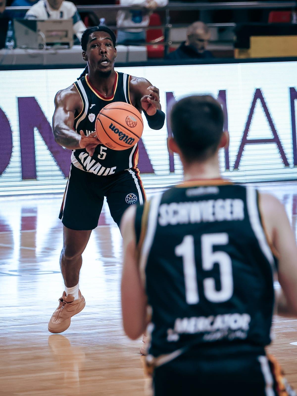 Marcus Karr, jugador estrella del Round of 16.