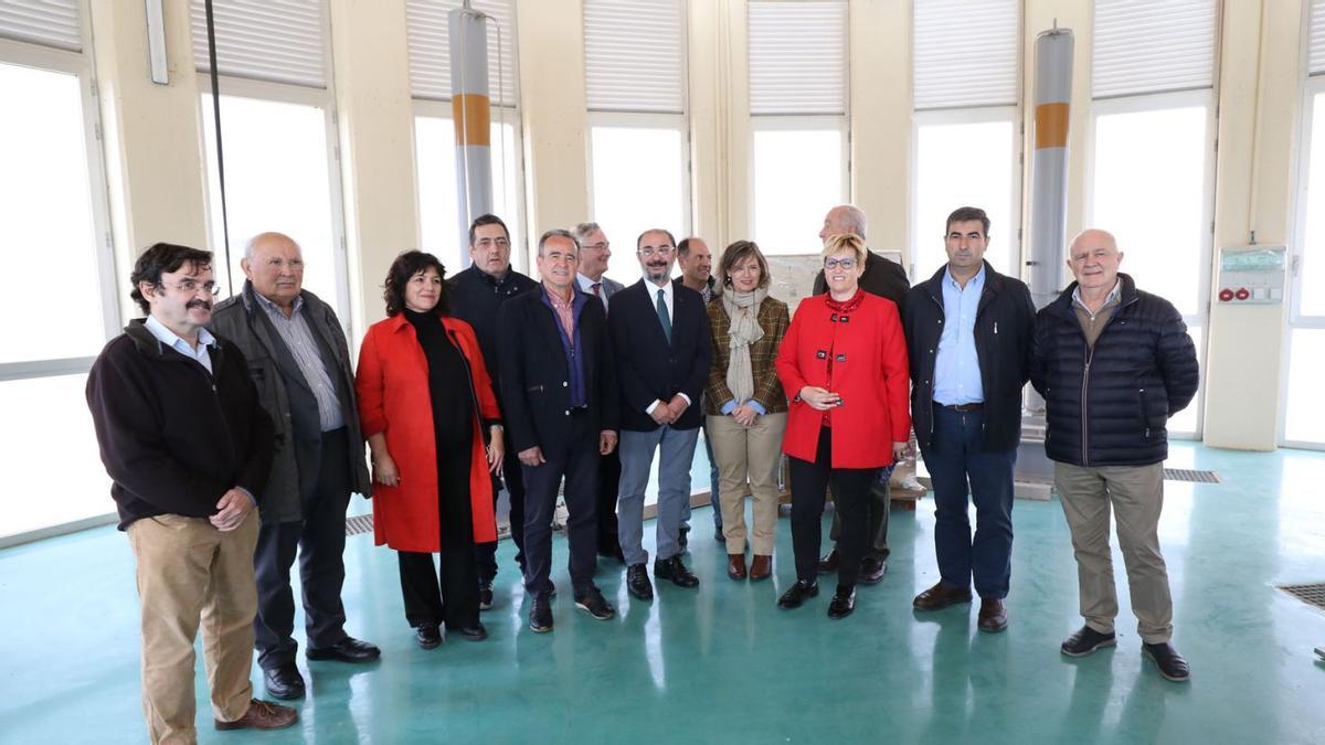La visita se realizó al más alto nivel con la presencia del presidente aragonés, autoridades provinciales, comarcales y locales.  | ÁNGEL DE CASTRO