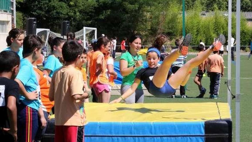 Jornadas de atletismo escolar en Pardellas