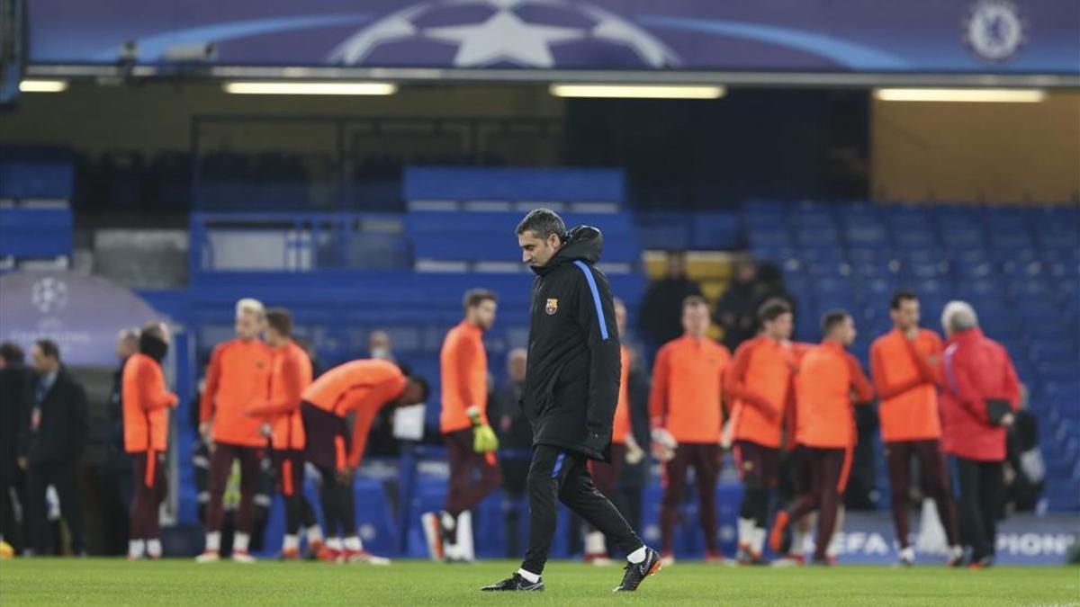 El césped de Stamford Bridge no está en buenas condiciones