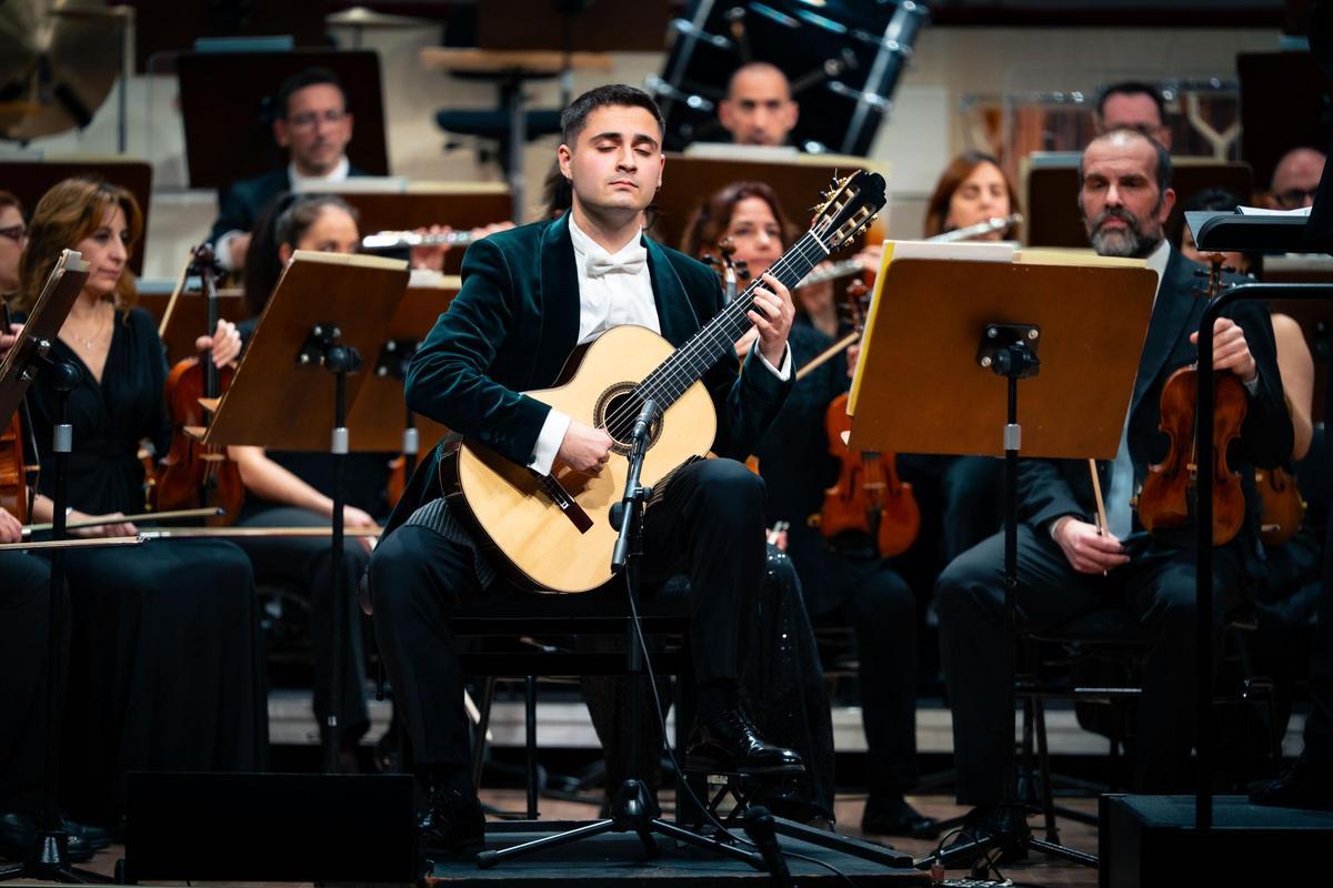 Parejo, en un momento de la actuación con la Orquesta de València en Les Arts.