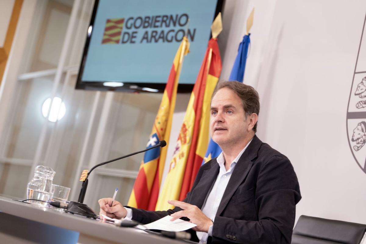 El consejero Bermúdez de Castro en la rueda de prensa del Consejo de Gobierno.