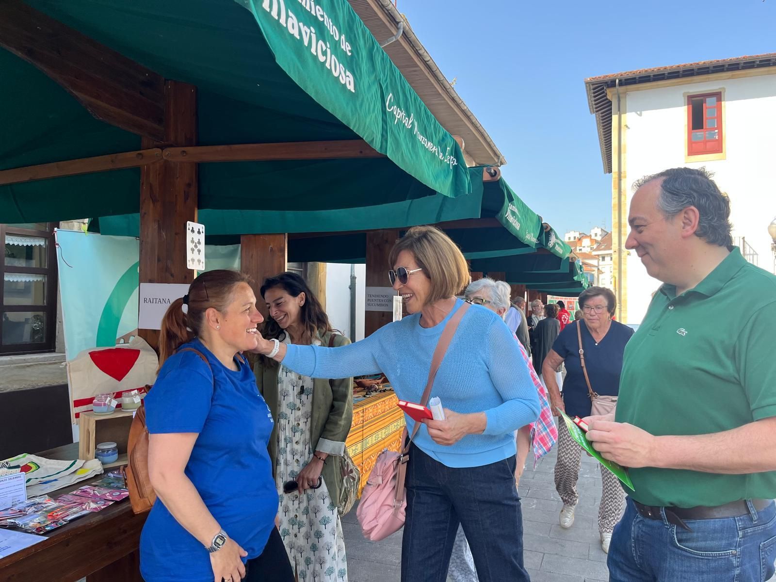 Así fue la mañana solidaria en la Feria de Asociaciones de Villaviciosa