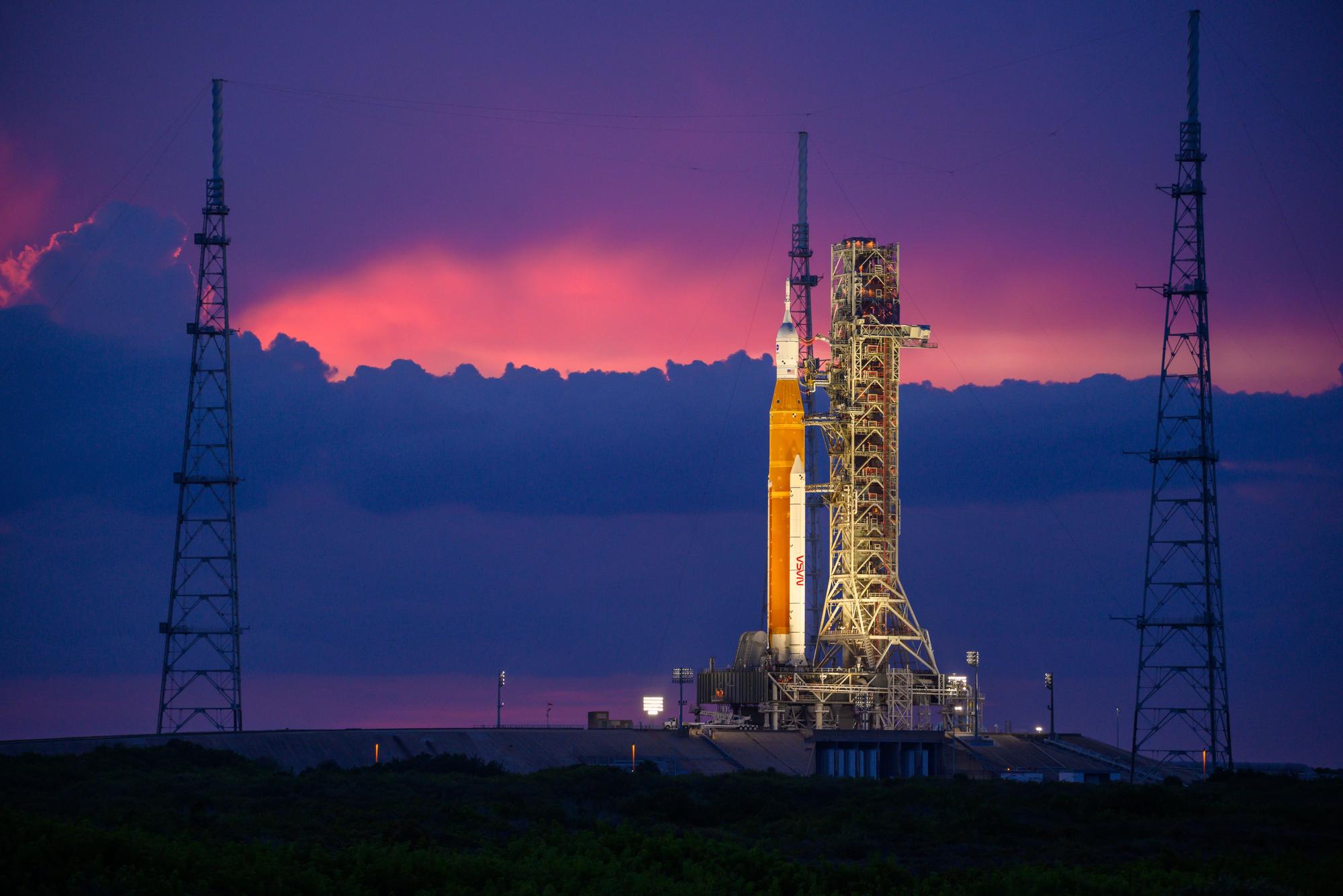 La NASA retrasa de nuevo el lanzamiento de Artemis I por una tormenta tropical