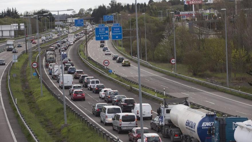 Más de la mitad de los asturianos aguanta el sueño al volante