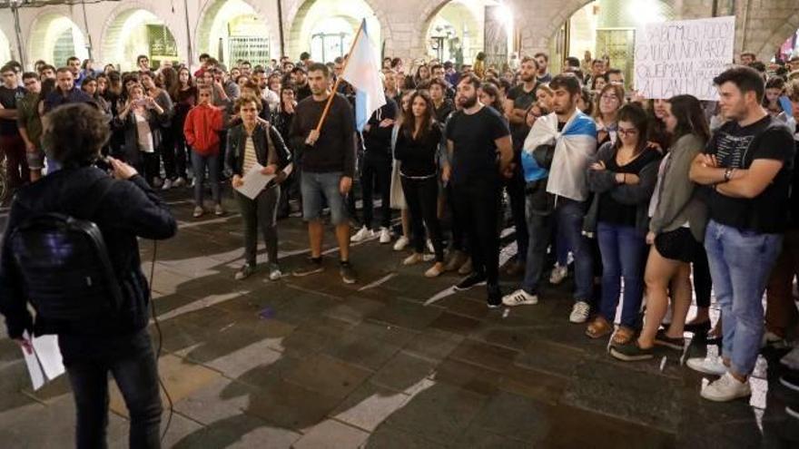 Concentració Solidaritat amb Galícia pels focs