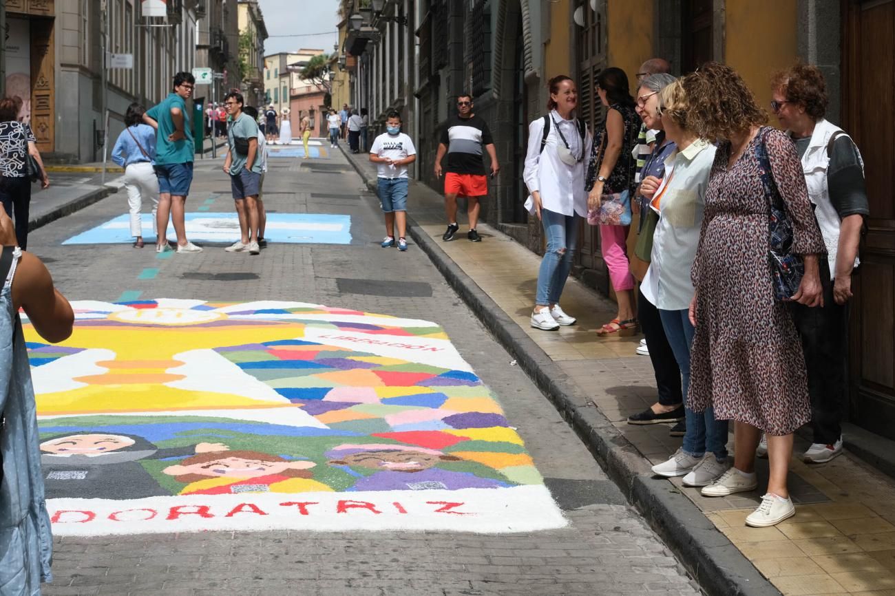 Alfombras del Corpus en Santa Ana