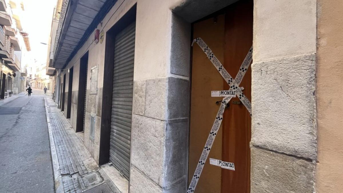 Precintan un edificio en pleno centro de Manacor por problemas de seguridad