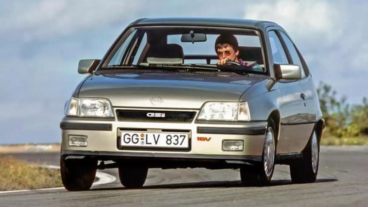 Opel Kadett GSI: el mito ochentero que redefinió las prestaciones de un compacto