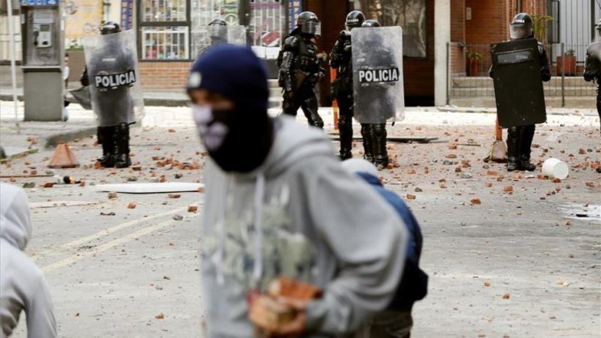 colombia-enfrentamientos-estudiantes-efe