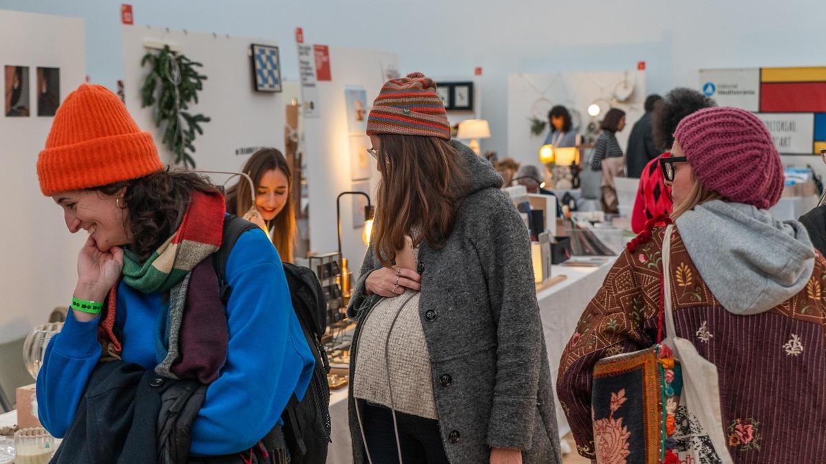 Público en una pasada edición en la feria de diseño Design Market Barcelona by FAD.
