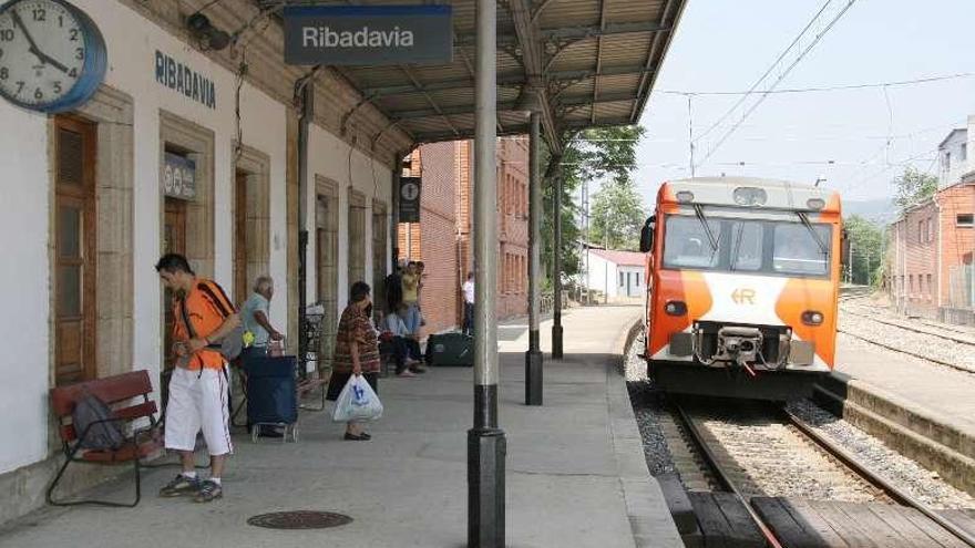 Estación de tren de Ribadavia. // I. Osorio