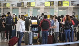 Los sindicatos preparan huelga en julio en el 'handling' de los aeropuertos