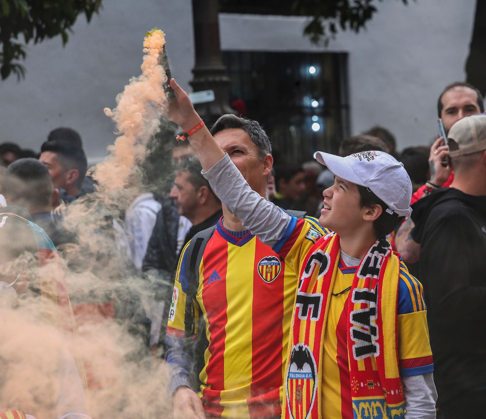 La afición valencianista toma Sevilla