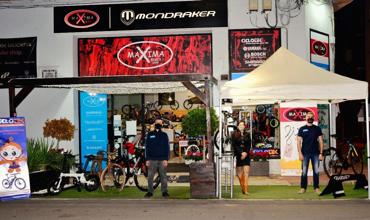 Negocio de venta de bicicletas y artículos de ciclista de Ondara